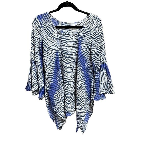 Larsen Gray Women’s Blue Animal Print Bell Sleeve Tunic Size Medium - Picture 1 of 8